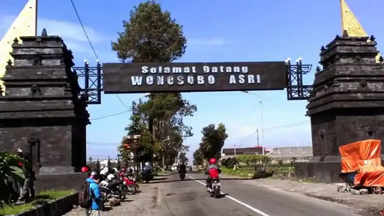 Kota Samarinda, Profil Kota Samarinda, Sejarah Kota Samarinda, Ibu Kota Kalimantan Timur, Populasi Kota Samarinda, Peta Kota Samarinda, Kota Samarinda di Pulau Kalimantan, Kota Samarinda dalam angka, Kota Samarinda dalam statistik, Jembatan Mahakam, Jembatan Achmad Amins, Jembatan Mahakam Ulu, Jalan Tol Balikpapan–Samarinda, Bandara Internasional Aji Pangeran Tumenggung Pranoto, Terowongan Selili Samarinda, Pembangunan infrastruktur Samarinda, Proyek infrastruktur Samarinda, Transportasi umum Samarinda, Aksesibilitas Samarinda, Wisata alam Samarinda, Wisata budaya Samarinda, Tempat wisata di Samarinda, Taman Samarendah, Taman Cerdas Samarinda, Museum Samarinda, Kuliner khas Samarinda, Amplang Samarinda, Sarung Samarinda, Festival budaya Samarinda (Samarinda), Berita Kota Samarinda, Info Kota Samarinda, Update Kota Samarinda, Pemerintah Kota Samarinda, Agenda Kota Samarinda, Kebijakan Pemkot Samarinda, Isu lokal Kota Samarinda, Berita terkini Samarinda, Kegiatan Pemkot Samarinda, Pembangunan Kota Samarinda, Pemilu Kota Samarinda, Pilwali Samarinda, Pemilihan Wali Kota Samarinda, Andi Harun Wali Kota Samarinda, Saefuddin Zuhri Wakil Wali Kota Samarinda, Partai politik di Samarinda, Kampanye politik Samarinda, Politik lokal Samarinda, Kandidat Wali Kota Samarinda, Berita Kota Samarinda, Info Samarinda, Update Samarinda, Pemerintah Kota Samarinda, Berita terkini Samarinda, Kabar Samarinda, Samarinda hari ini