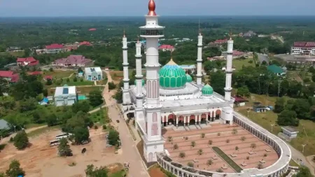 Kota Samarinda, Profil Kota Samarinda, Sejarah Kota Samarinda, Ibu Kota Kalimantan Timur, Populasi Kota Samarinda, Peta Kota Samarinda, Kota Samarinda di Pulau Kalimantan, Kota Samarinda dalam angka, Kota Samarinda dalam statistik, Jembatan Mahakam, Jembatan Achmad Amins, Jembatan Mahakam Ulu, Jalan Tol Balikpapan–Samarinda, Bandara Internasional Aji Pangeran Tumenggung Pranoto, Terowongan Selili Samarinda, Pembangunan infrastruktur Samarinda, Proyek infrastruktur Samarinda, Transportasi umum Samarinda, Aksesibilitas Samarinda, Wisata alam Samarinda, Wisata budaya Samarinda, Tempat wisata di Samarinda, Taman Samarendah, Taman Cerdas Samarinda, Museum Samarinda, Kuliner khas Samarinda, Amplang Samarinda, Sarung Samarinda, Festival budaya Samarinda (Samarinda), Berita Kota Samarinda, Info Kota Samarinda, Update Kota Samarinda, Pemerintah Kota Samarinda, Agenda Kota Samarinda, Kebijakan Pemkot Samarinda, Isu lokal Kota Samarinda, Berita terkini Samarinda, Kegiatan Pemkot Samarinda, Pembangunan Kota Samarinda, Pemilu Kota Samarinda, Pilwali Samarinda, Pemilihan Wali Kota Samarinda, Andi Harun Wali Kota Samarinda, Saefuddin Zuhri Wakil Wali Kota Samarinda, Partai politik di Samarinda, Kampanye politik Samarinda, Politik lokal Samarinda, Kandidat Wali Kota Samarinda, Berita Kota Samarinda, Info Samarinda, Update Samarinda, Pemerintah Kota Samarinda, Berita terkini Samarinda, Kabar Samarinda, Samarinda hari ini