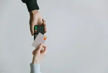 Kota Samarinda Kartu Kredit vs Kartu Debit Mana Lebih Baik untuk Keuangan Pribadi