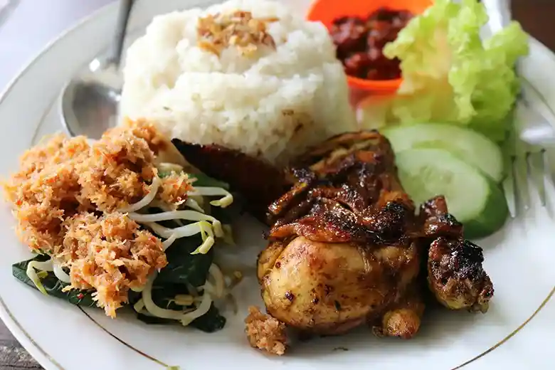 Kota Samarinda Rahasia Membuat Ayam Bakar Madu yang Lezat dan Empuk