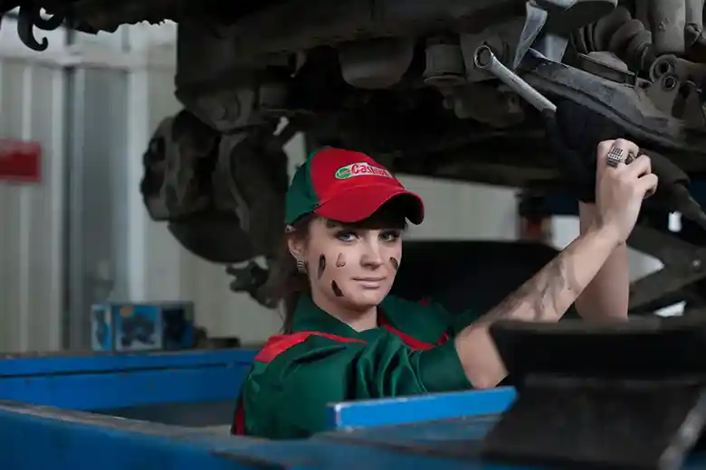 Kota Samarinda Tips Servis Mobil Rutin Waktu Terbaik dan Biaya yang Diperlukan